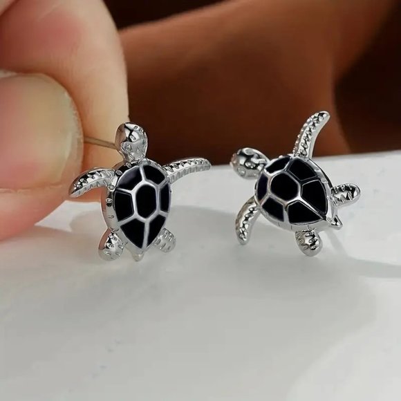 Sea Turtle Earrings Enamel Studs Silver Black Dainty Inlayed Onyx Fun Minimalist - Picture 2 of 3